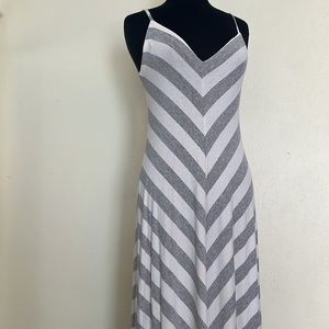 Matty M tank top maxi dress chevron cream and gray fit and flare medium